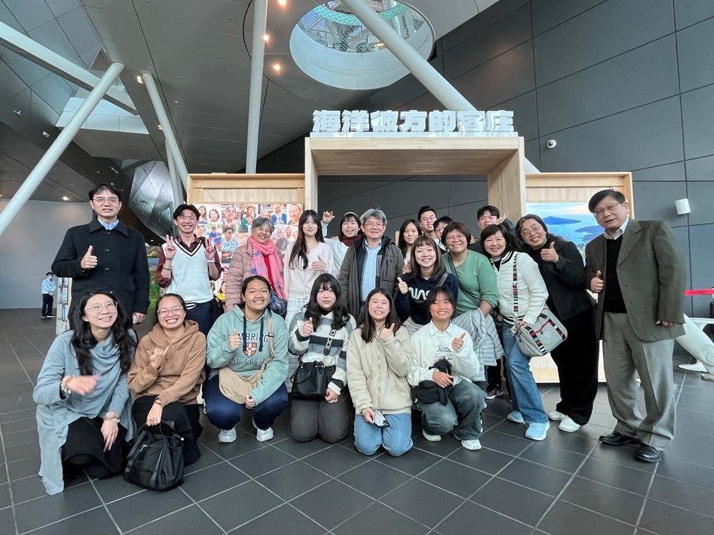 「海洋彼方的客庄」海外客家計畫師生於成果展前合影